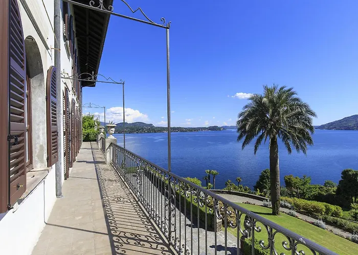 Villa Villino San Remigio - Gracious With Pool & Views! Verbania