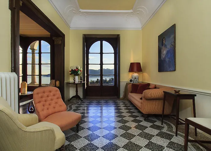 Villa Villino San Remigio - Gracious With Pool & Views! Verbania